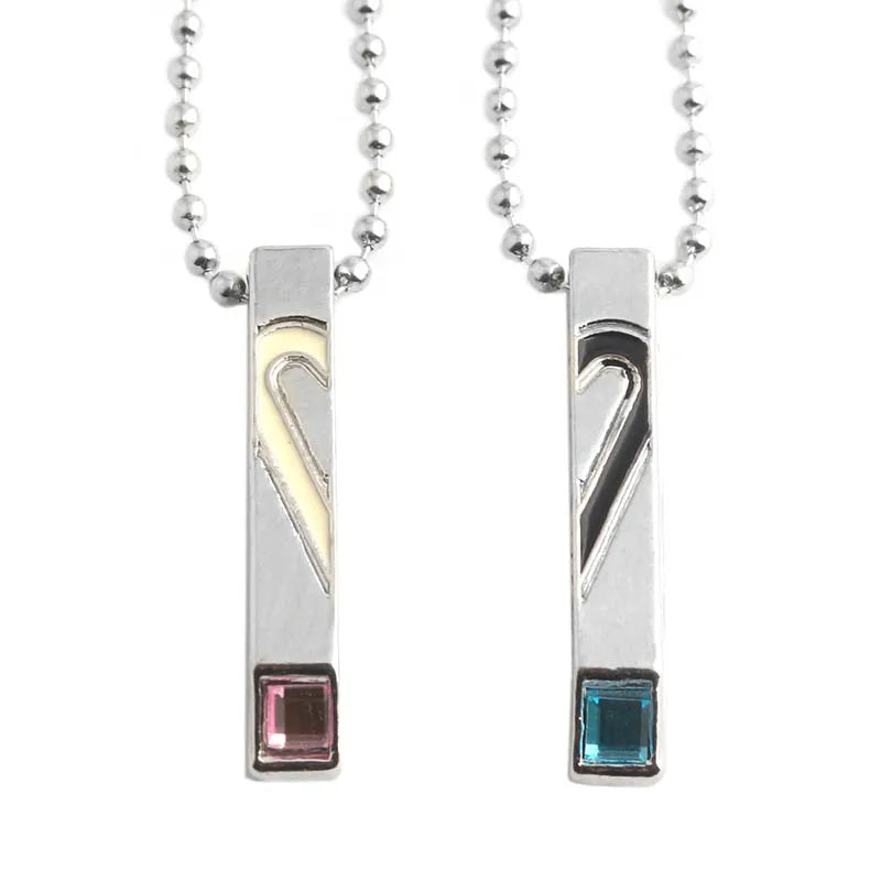 Her King & His Queen Couple Necklaces Lovers Pendant Fashion Crystal Jewelry for Women and Men Gifts