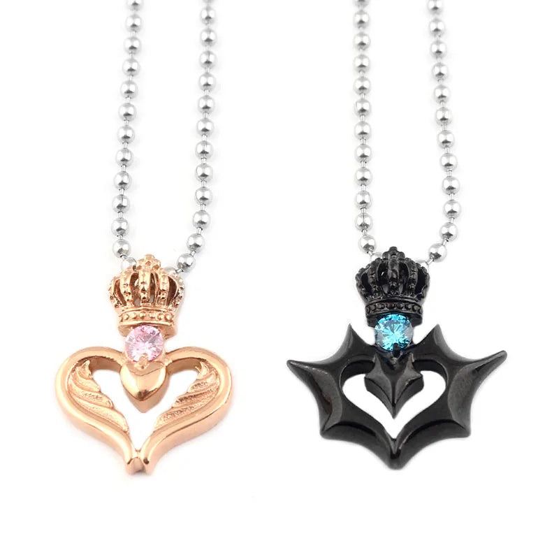 Her King & His Queen Couple Necklaces Lovers Pendant Fashion Crystal Jewelry for Women and Men Gifts