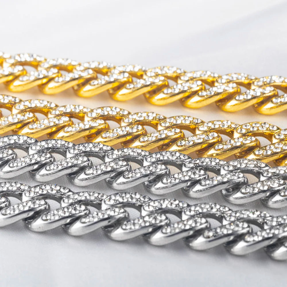 Man's Credit VISA Card Pendant With Zircon Miami Cuban Chain